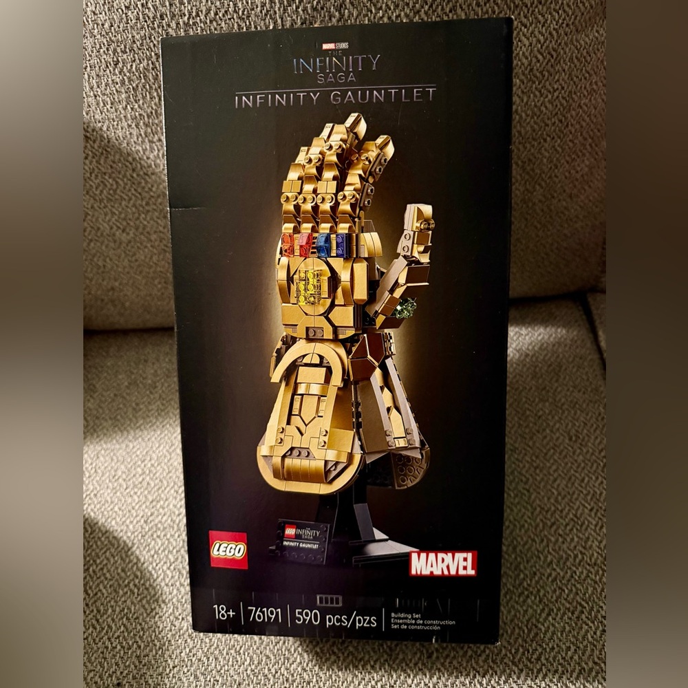 LEGO Marvel Infinity Gauntlet with Gold and Colorful Stones